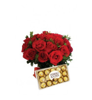 Buquê 24 Rosas com Ferrero